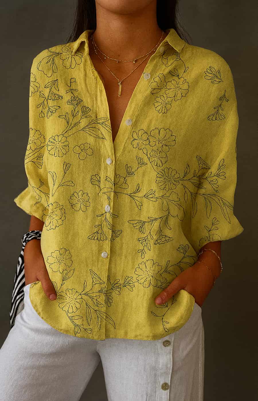 ISABELA | CAMISA ARTESANAL CON ESTAMPADO ARTÍSTICO