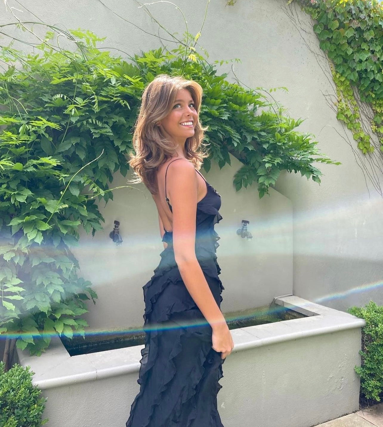 Zara - Vestido con volantes