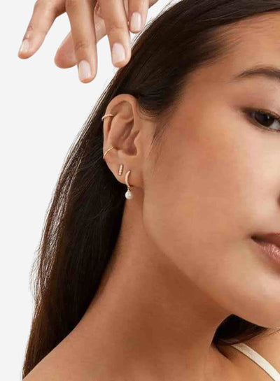 LUMIÈRE PEARL | AROS CON BRILLO DE ZIRCONIA Y PERLAS NATURALES