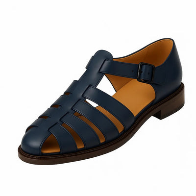 Sandalia cerrada con correa