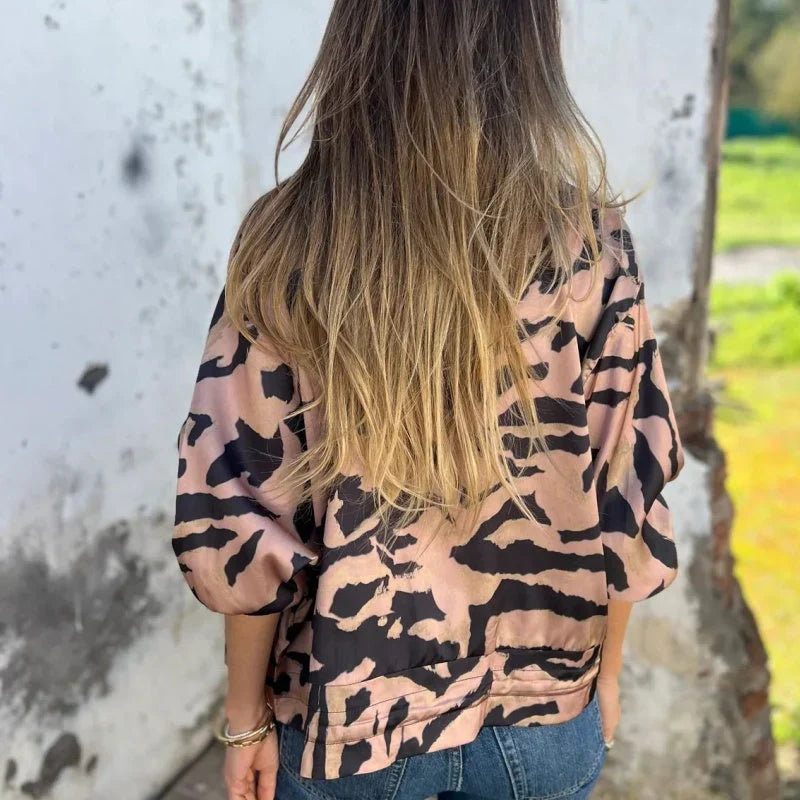 María - Chaqueta bomber con cremallera y estampado de cebra