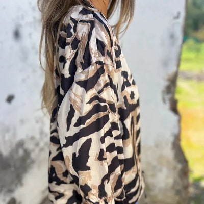 María - Chaqueta bomber con cremallera y estampado de cebra